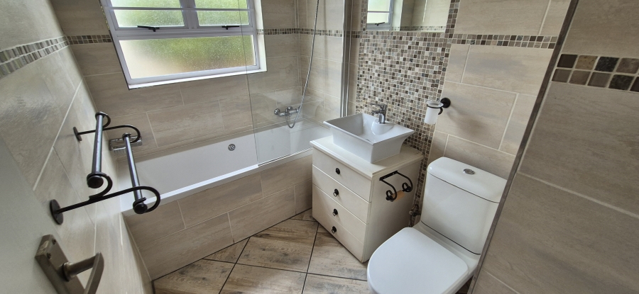 To Let 3 Bedroom Property for Rent in Waves Edge Western Cape